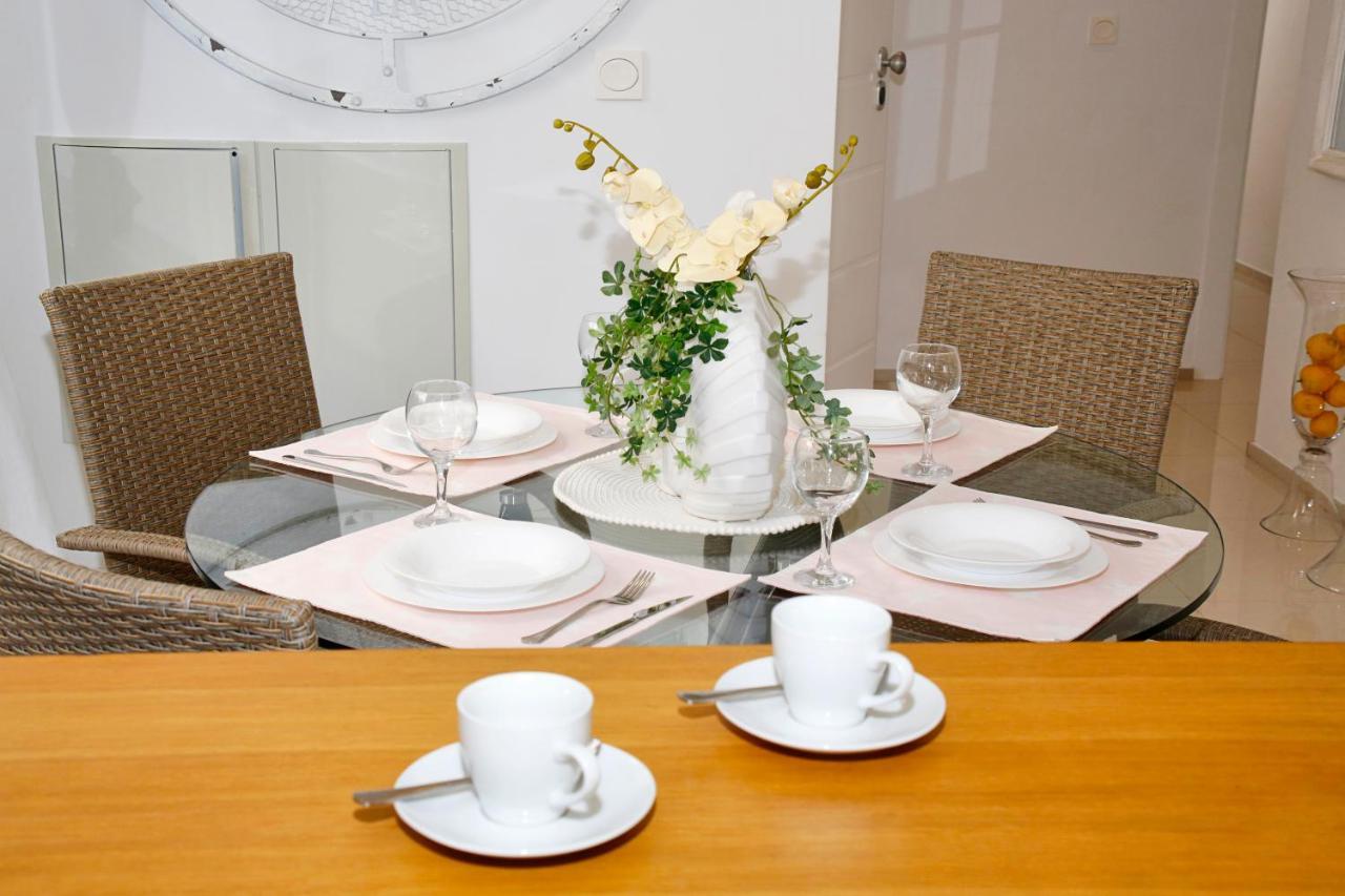 Fantastic Home With Ac, Pool And Bbq Rojales Luaran gambar